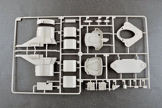 TRUMPETER 03714 GERMAN GNEISENAU BATTLESHIP 1/200 