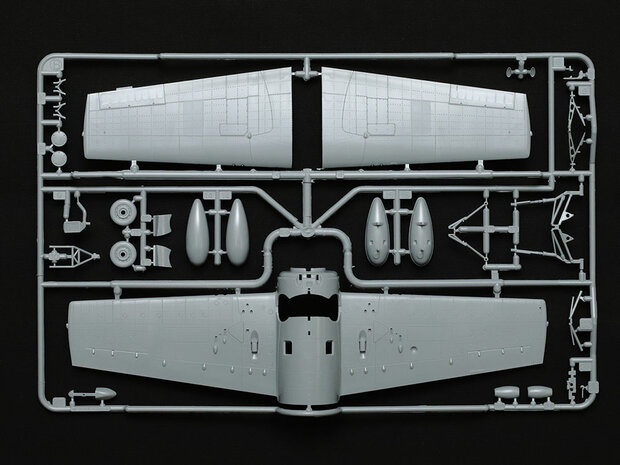 TAMIYA 61126 GRUMMAN FM-1 WILDCAT/MARTLET MK.V 1/48
