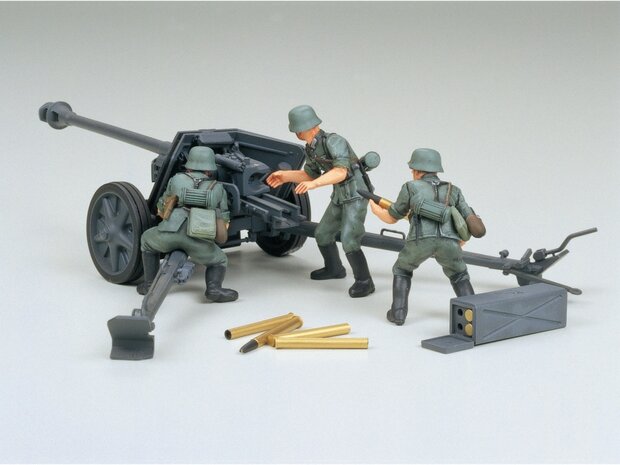 TAMIYA 35047 7.5CM ANTI-TANK GUN(PAK40L46) WITH 3 CREW 1/35 