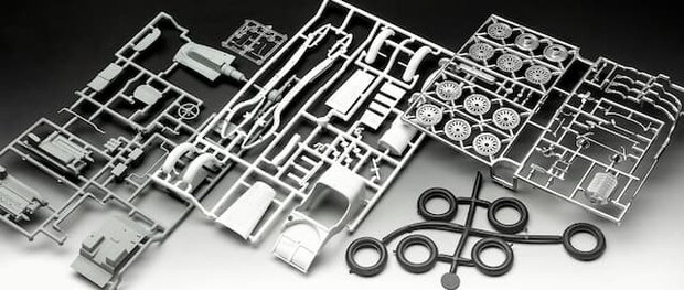 REVELL 07737 MERCEDES-BENZ SSKL 1/32