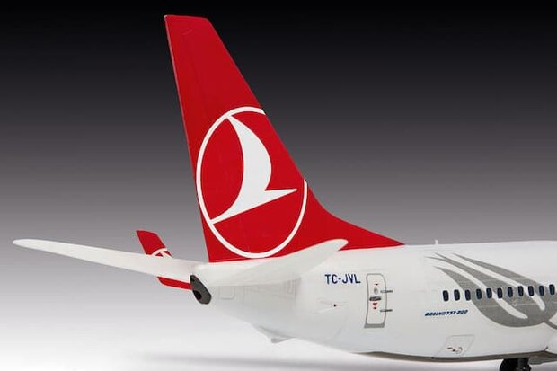 REVELL 03772 BOEING 737-800 1/144