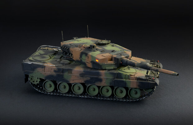 ITALERI 35106 LEOPARD 2A4 1/35
