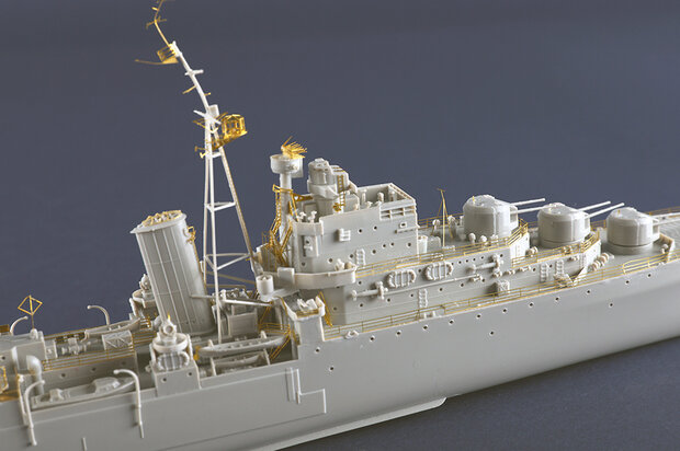 TRUMPETER 05367 HMS ARGONAUT 1/350
