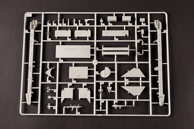 TRUMPETER 01084 M915 GUN TRUCK 1/35