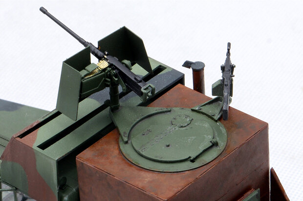 TRUMPETER 01084 M915 GUN TRUCK 1/35