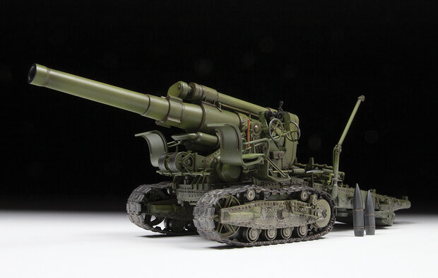 ZVEZDA 3704 SOVIET 203-MM HOWITZER M1931 B-4 “STALIN’S SLEDGEHAMMER” 1/35