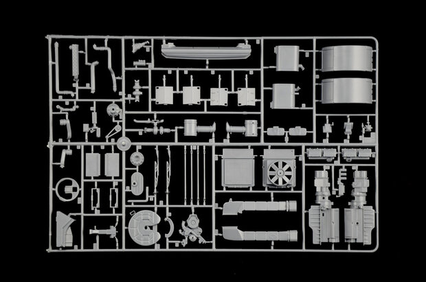 ITALERI 3969 RENAULT AE500 MAGNUM 1/24