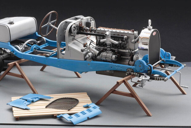 ITALERI 4713 BUGATTI TYPE 35B ROADSTER 1/12