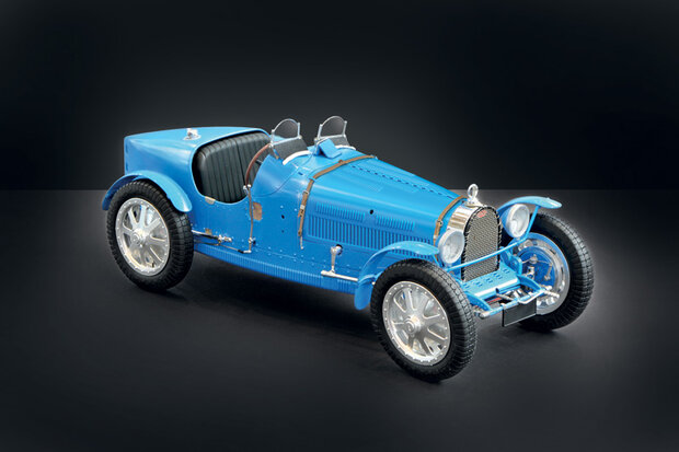 ITALERI 4713 BUGATTI TYPE 35B ROADSTER 1/12