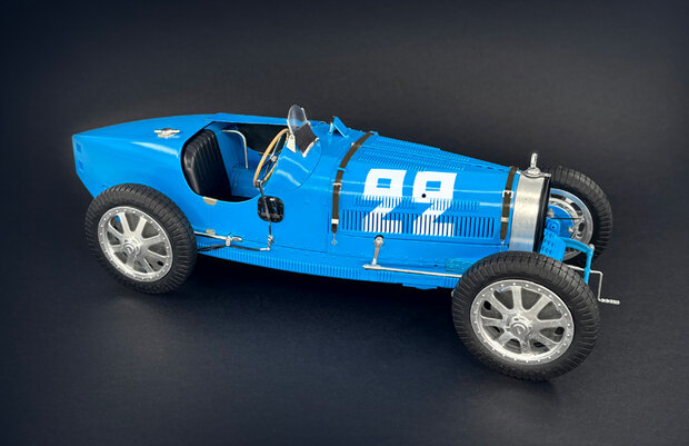 ITALERI 4716 BUGATTI TYPE 35B TARGA FLORIO 1928/MONACO GP 1930 1/12