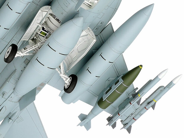 TAMIYA 60315 LOCKHEED MARTIN® F-16CJ [BLOCK 50] FIGHTING FALCON™ 1/32