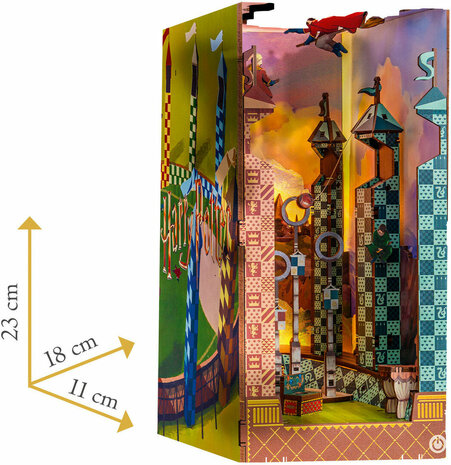 REVELL-00532 HARRY POTTER "QUIDDITCH FIELD"