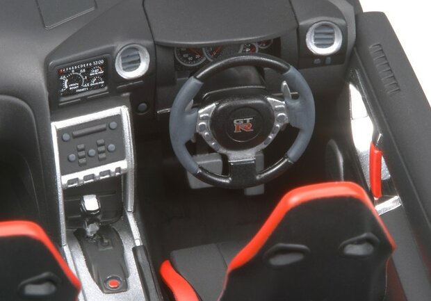 TAMIYA 24300 NISSAN GT-R 1/24