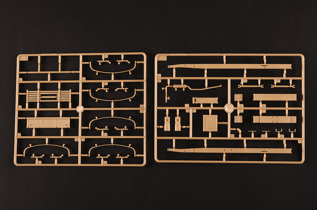 I LOVE KIT 63567 USA TRUCK CCKW-352 MACHINE GUN w. M2A1 105mm Howitzer 1/35