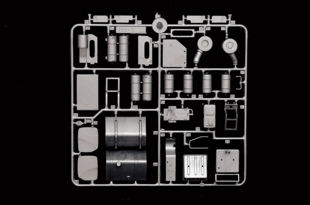 ITALERI 90767 IVECO 190.38 COWBOY 1/24