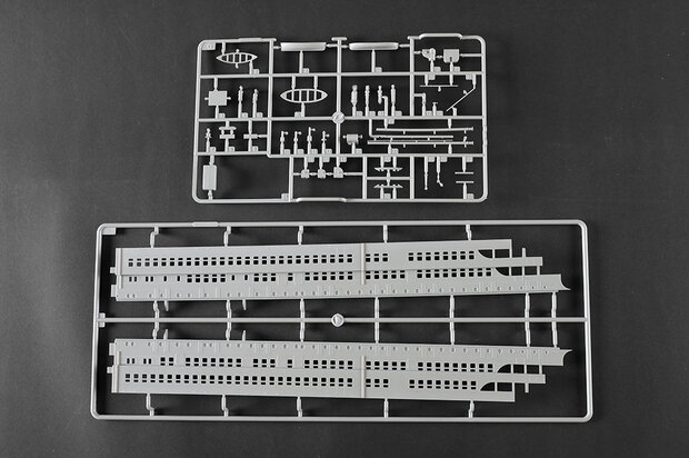 TRUMPETER 03721 HMHS BRITANNIC 1/200