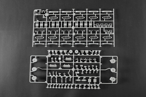 TRUMPETER 03721 HMHS BRITANNIC 1/200
