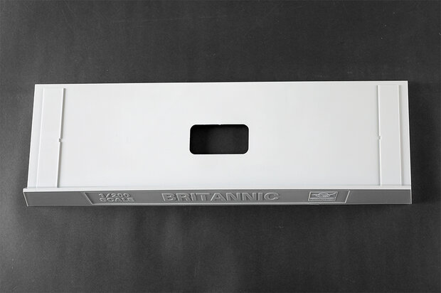 TRUMPETER 03721 HMHS BRITANNIC 1/200