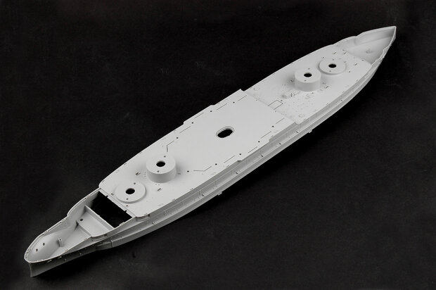 TRUMPETER 03701 USS ARIZONA BB-39 1941 1/200