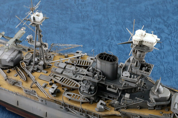 TRUMPETER 03578 HMS ROYAL OAK 1/350