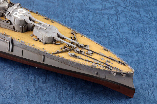 TRUMPETER 03578 HMS ROYAL OAK 1/350