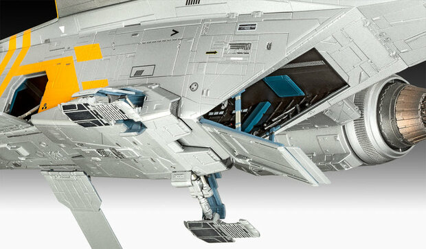 REVELL 06747 STAR WARS THE MANDALORIAN AND GROGU &ldquo;RAZOR CREST&rdquo; 1/72