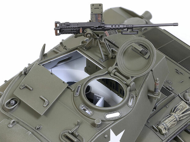 TAMIYA 35391 U.S. M24 CHAFFEE light tank 1/35