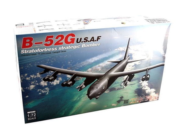MODELCOLLECT UA72202 B-52G U.S.A.F 1/72