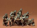 TAMIYA-35061-WWII-GERMAN-PANZER-GRENASDIERS-SET-1-35
